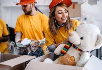 Благотворительность. Социальные проблемы России