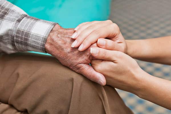 Человек, занимающийся благотворительностью. Примеры