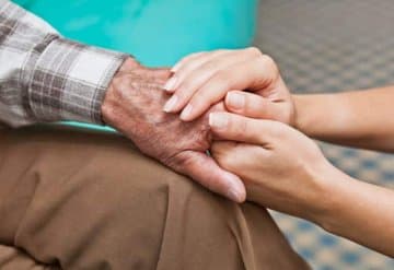 Человек, занимающийся благотворительностью. Примеры