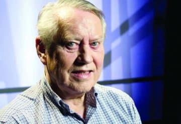 Джеймс Бонд филантропии. Чарльз Фини отдал на благотворительность все, что у него было