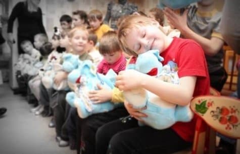 «Рубль в день» – программа помощи детям