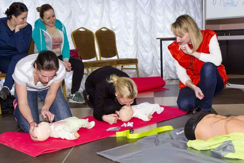 Медицинская помощь ребенку. Часть 2