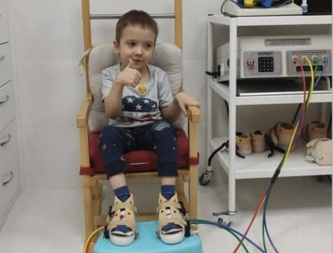 Попов Арсений частично прошел курс реабилитации в ДРЦ «Шаг вперед»