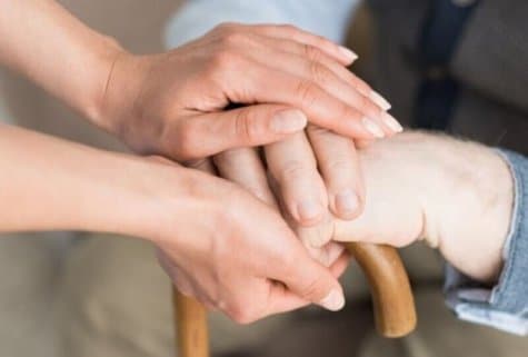 Помощь бездомным