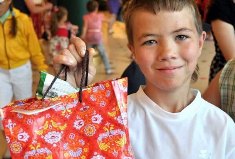 Помощь сиротам