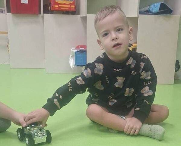 «Молю всем материнским сердцем помочь сыну научиться ходить!»