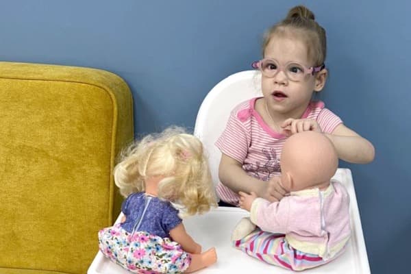 Ты нужен этому ребенку! Стань опорой для Насти.