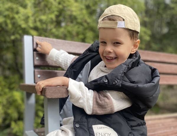 Давайте вместе сложим пазл здоровья! Маленький Арсений надеется на нас.