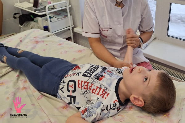 Судьба ребёнка решается прямо сейчас - помогите Диме пойти, пока ещё есть время!